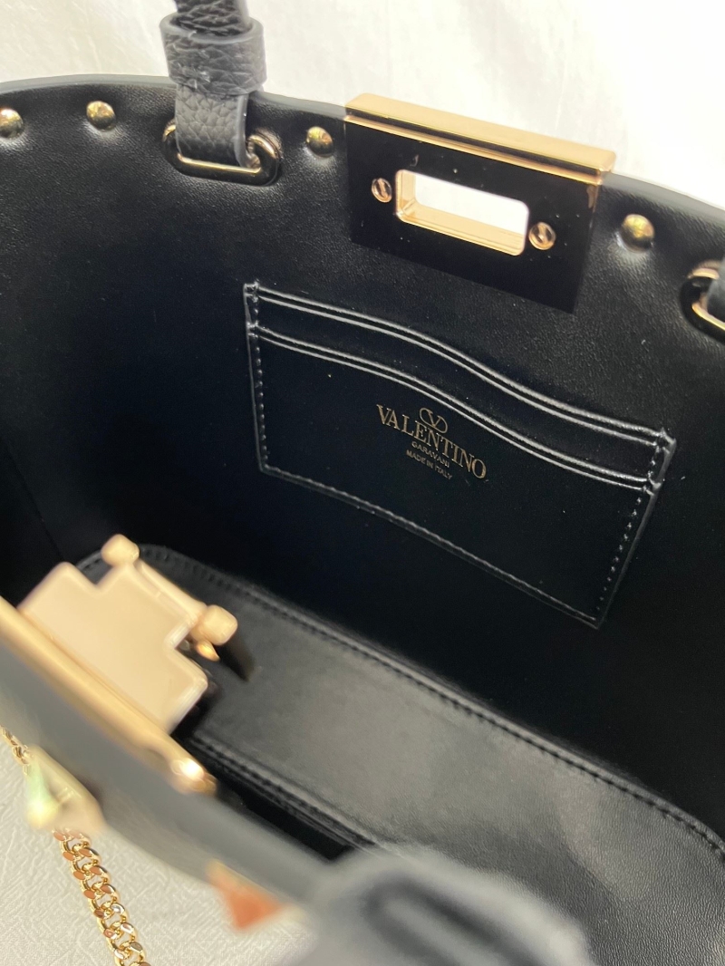 Va1e*ntin0 top handle bag